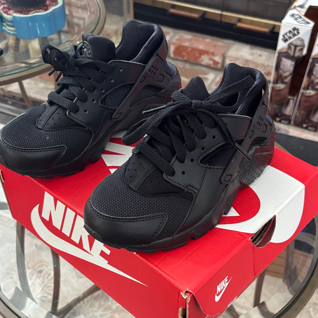 Kids Youth 4.5y Nike Huarache Run Sneakers